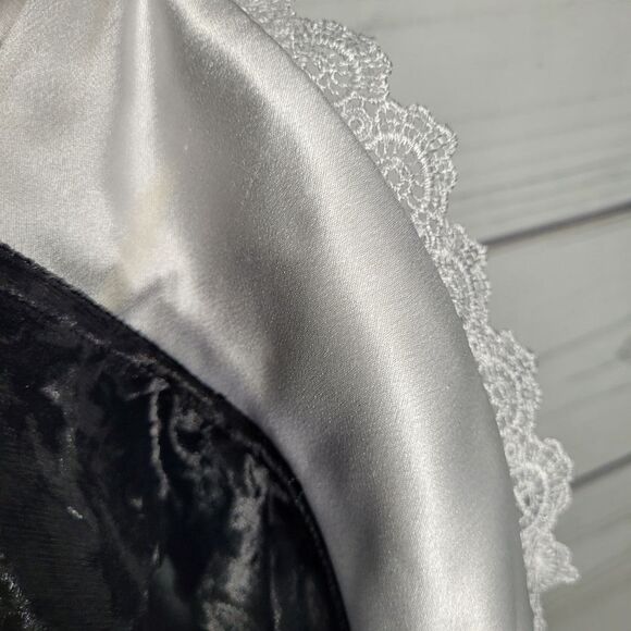 Widow by Dolls Kill black crushed velvet micro mini dress size S - Picture 9 of 9